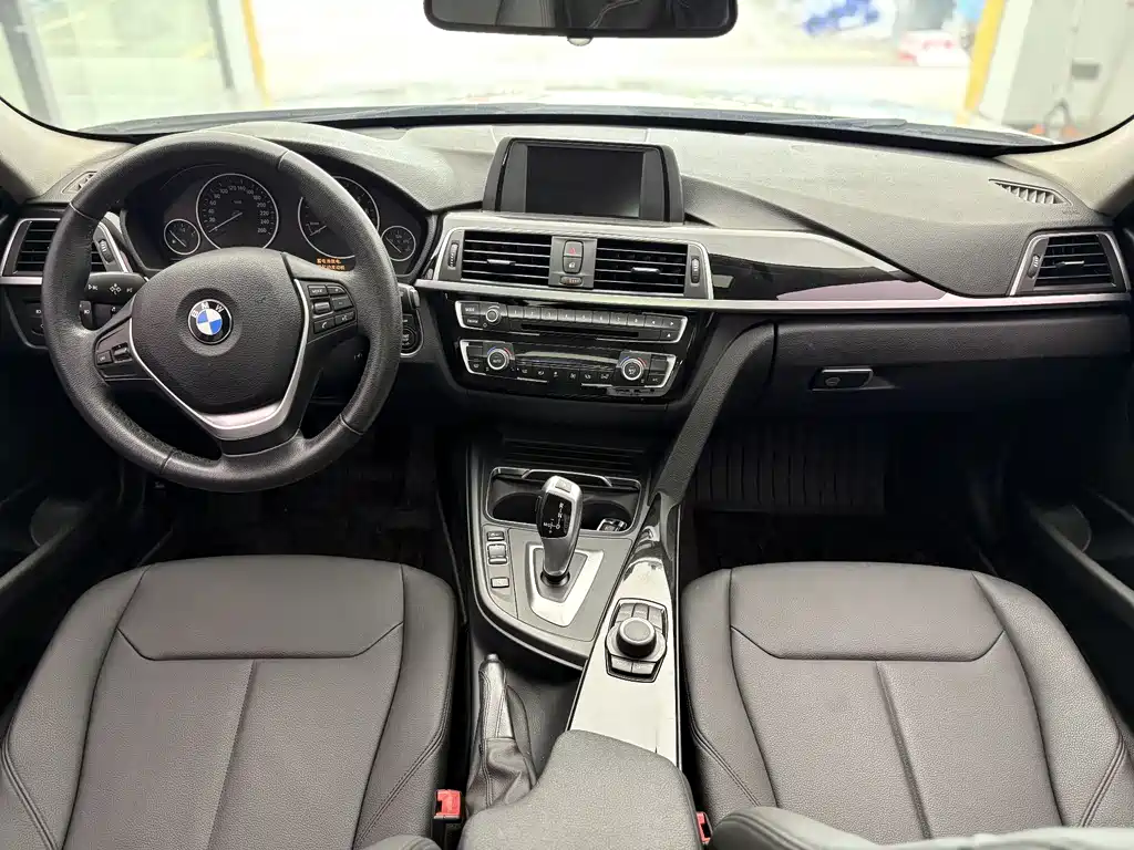 BMW 3 Series 2017