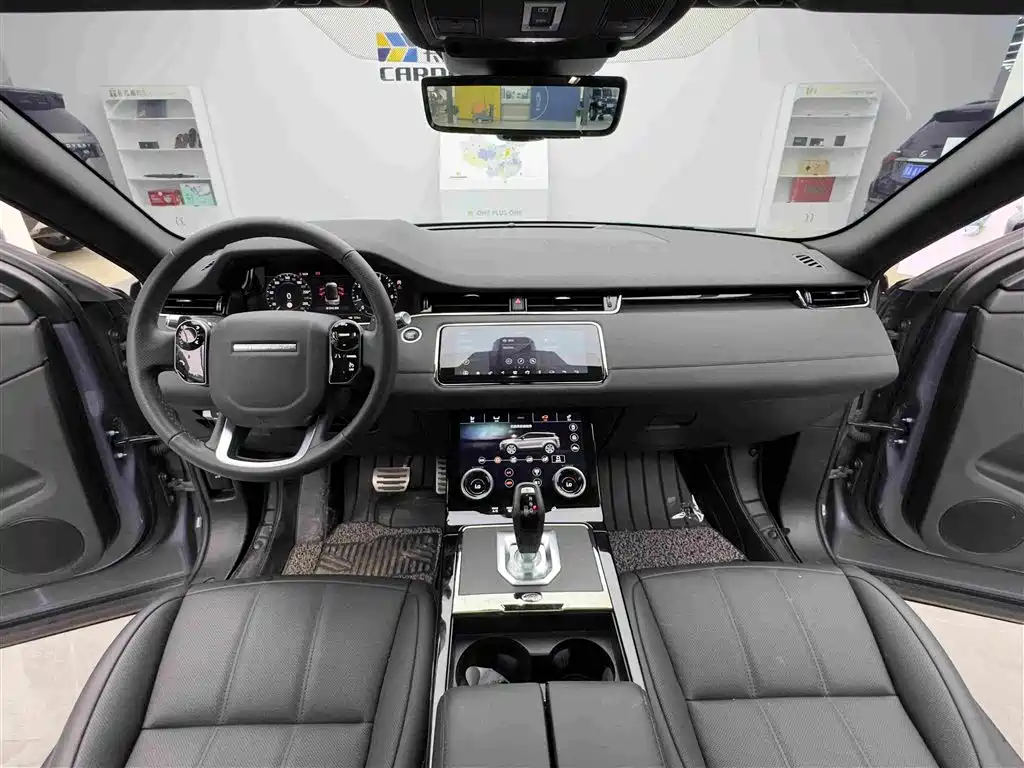 Land Rover Evoque 2021 — фото 11