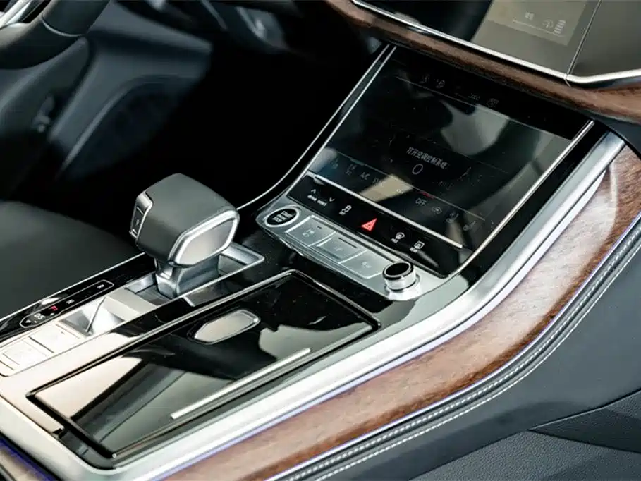 Audi Q7 2025 — фото 19