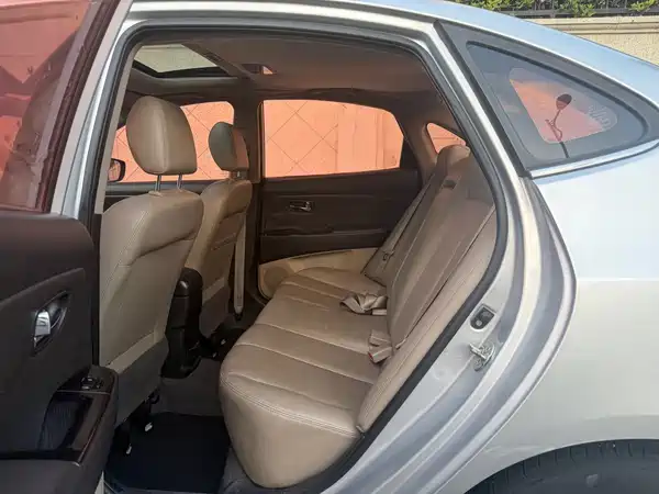 Hyundai Yuedong 2014