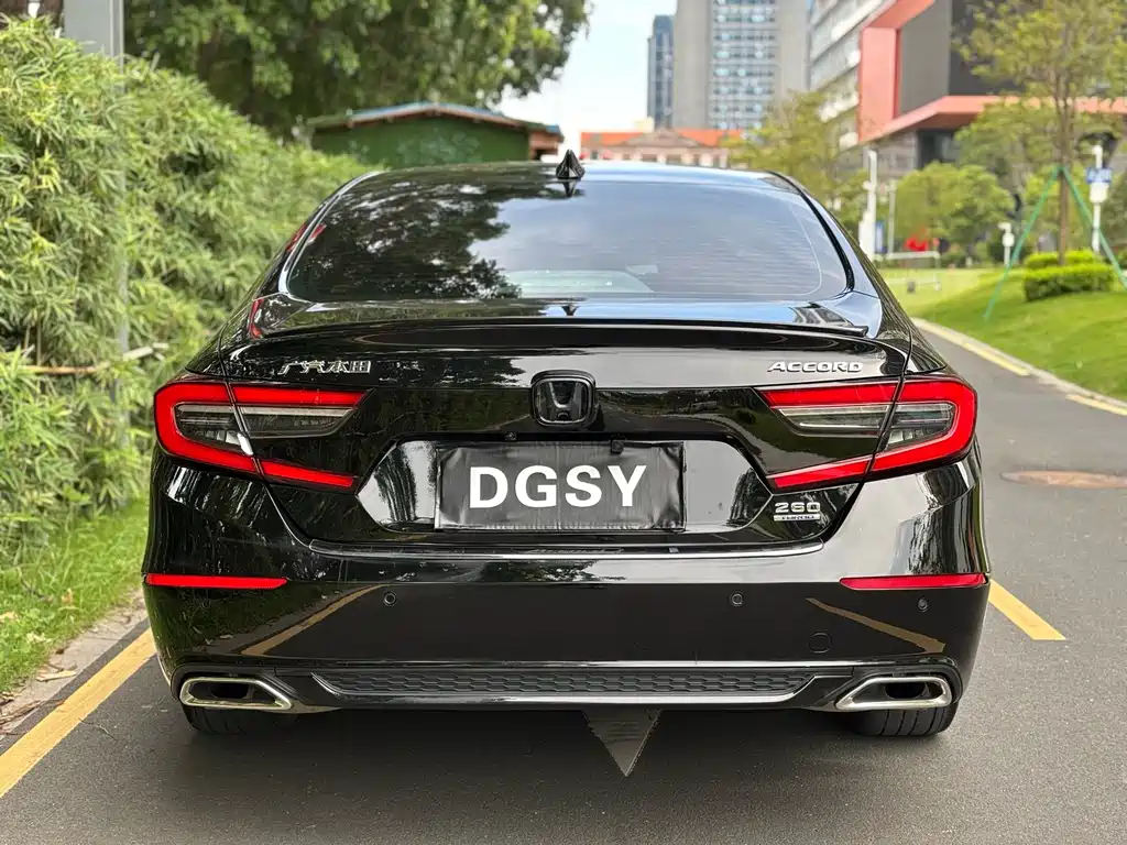Honda Accord 2023 — фото 20
