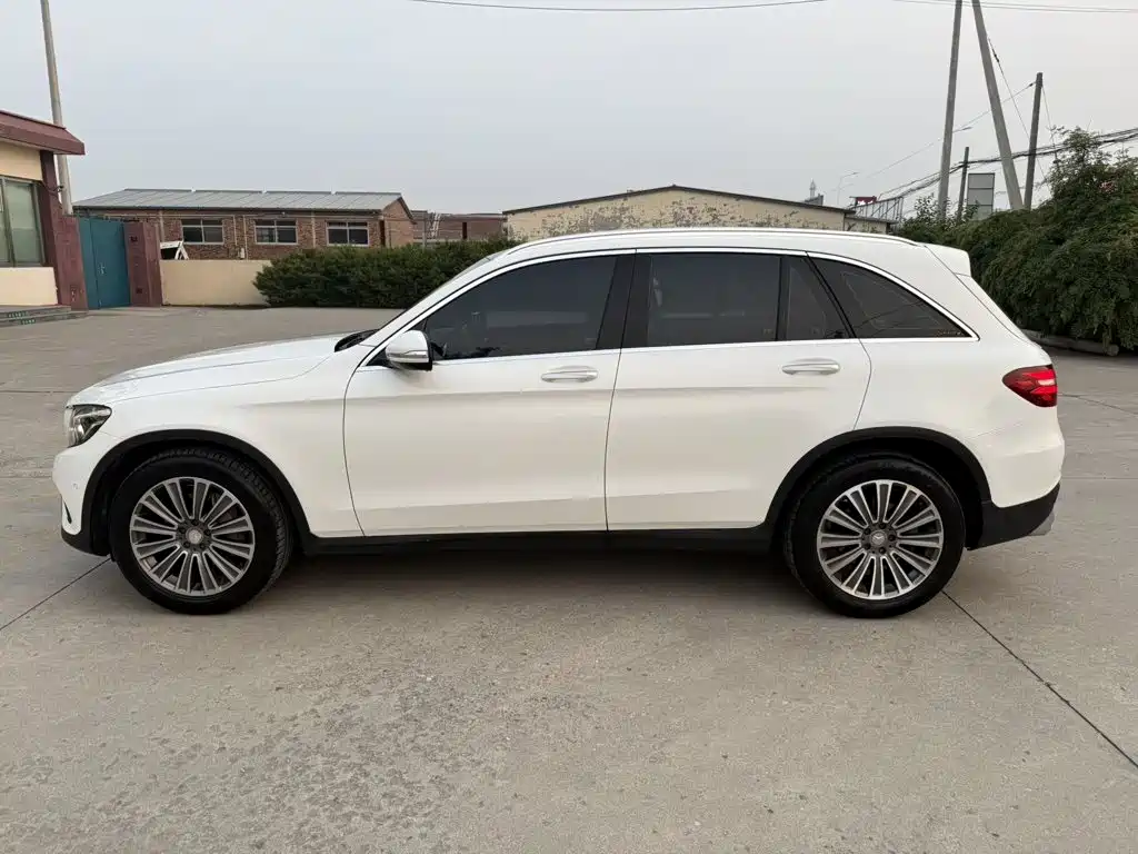 Mercedes-Benz GLC 2016