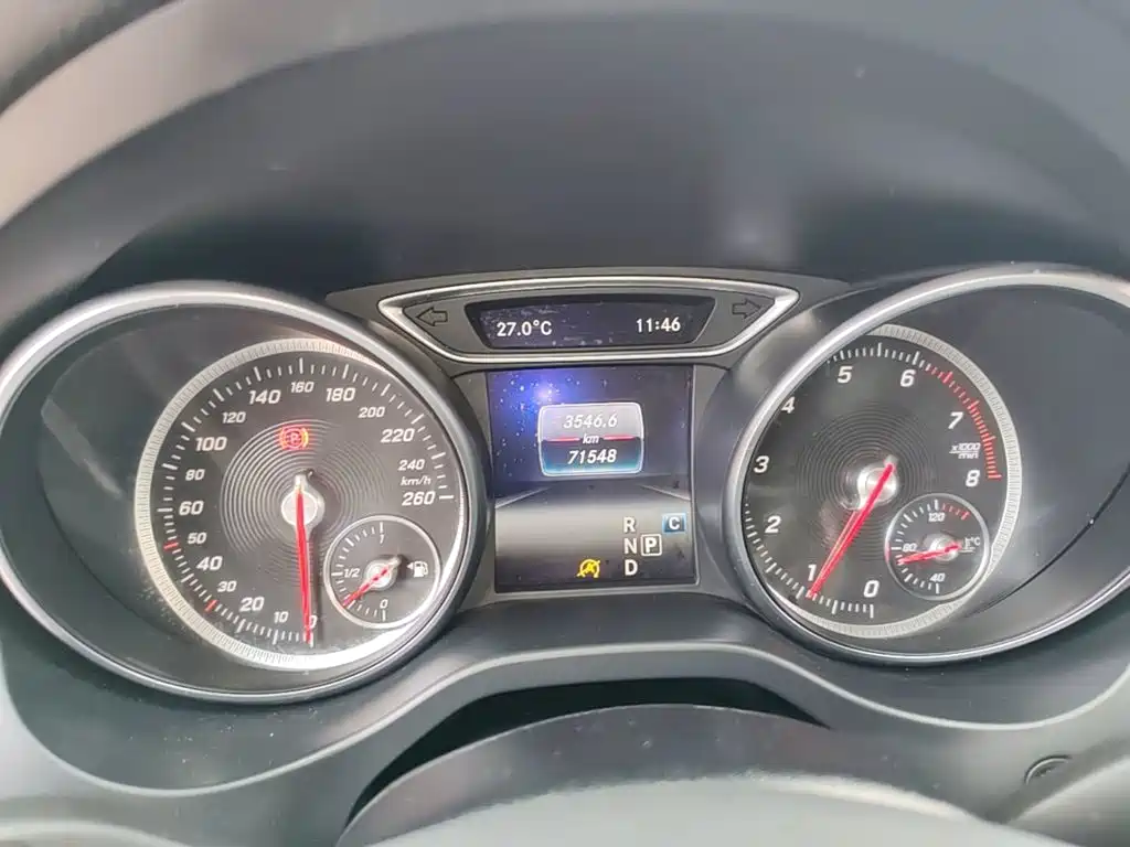 Mercedes-Benz GLA 2018 — фото 12