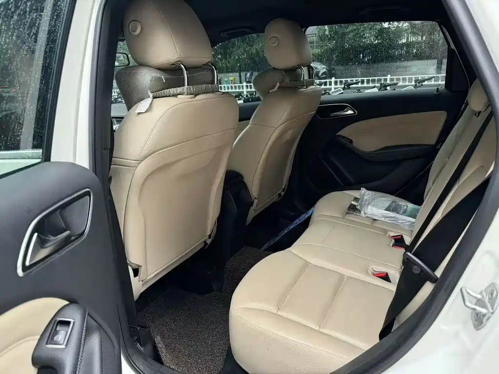 Mercedes-Benz B-Class 2014