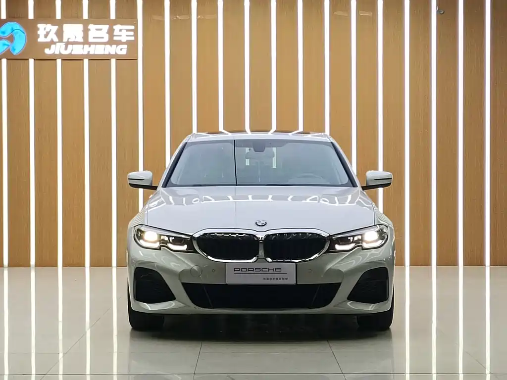 BMW 3 Series 2022