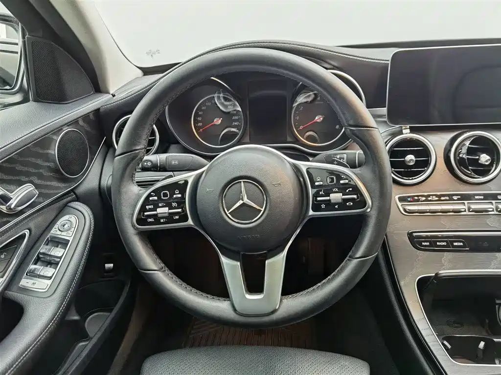 Mercedes-Benz C-Class 2019 — фото 11