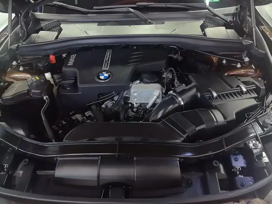 BMW X1 2015 — фото 10