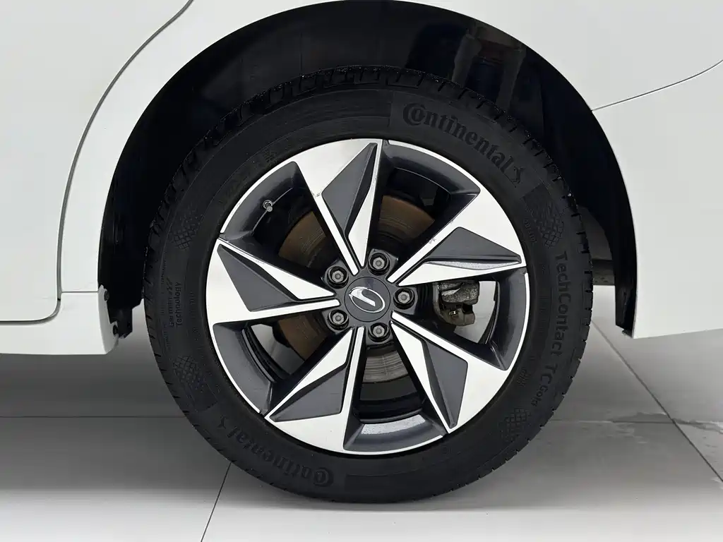 GAC Motor Trumpchi M6 2023 — фото 22