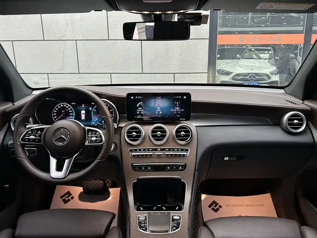Mercedes-Benz GLC 2022 — фото 12