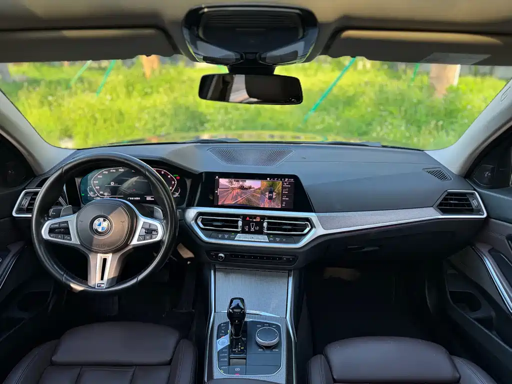 BMW 3 Series 2021 — фото 11