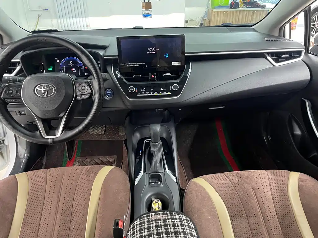 Toyota Corolla 2023 — фото 10
