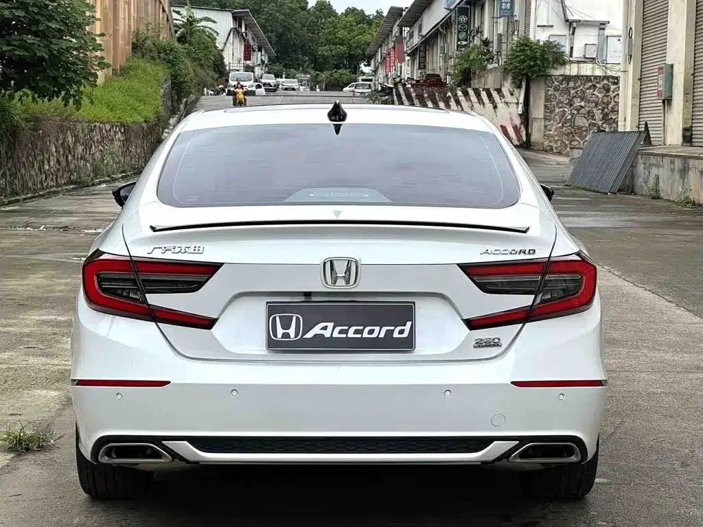Honda Accord 2023 — фото 7