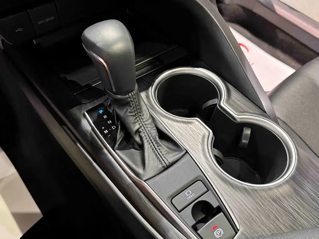 Toyota Camry 2024