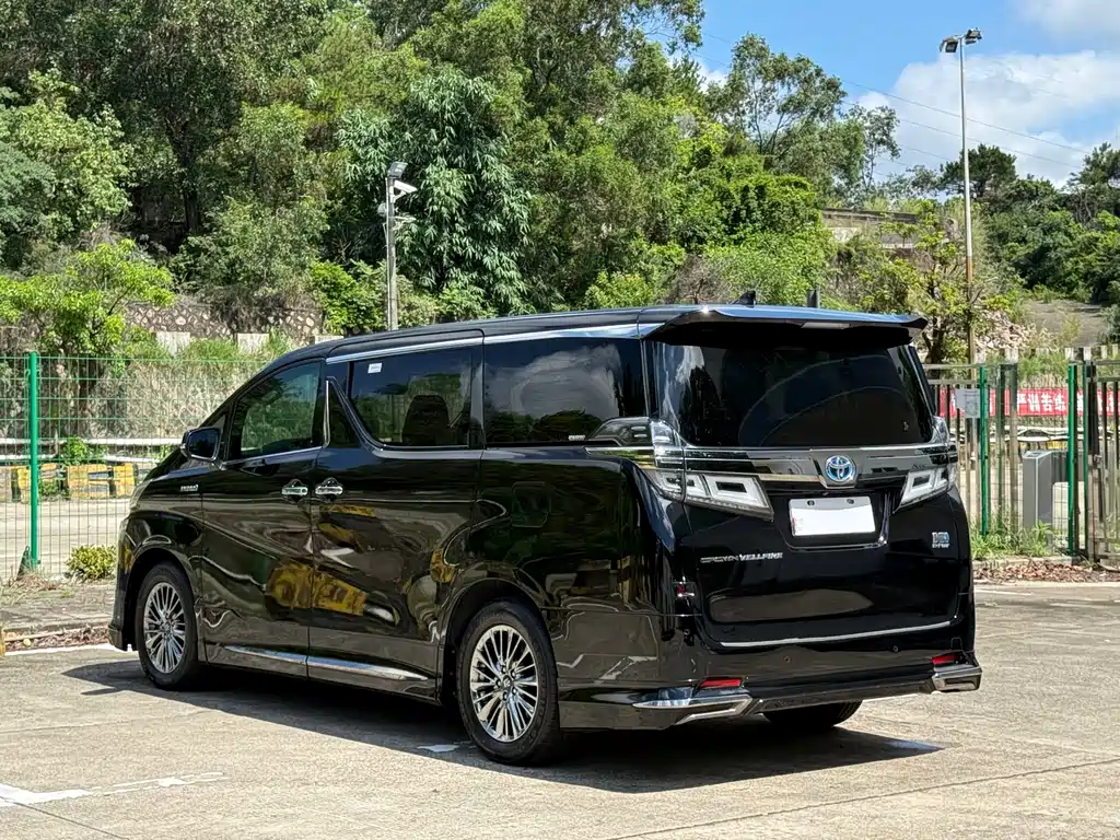 Toyota Vellfire 2021 — фото 14