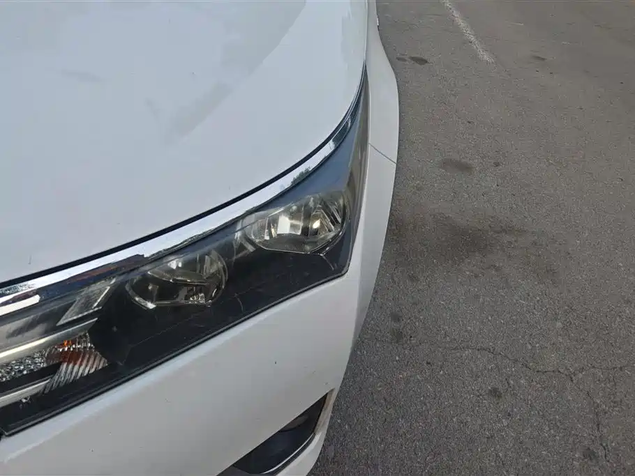 Toyota Corolla 2015