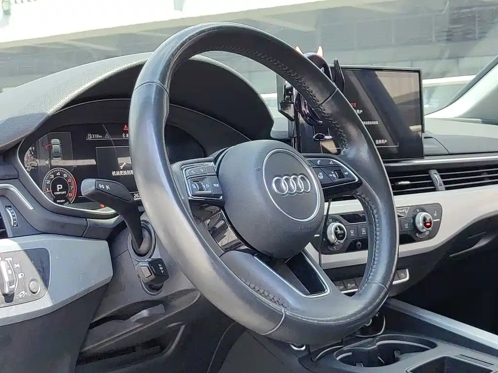 Audi A4L 2022 — фото 11