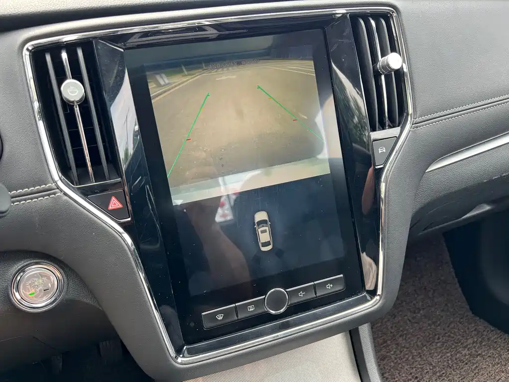 Roewe i6 New Energy 2018 — фото 19