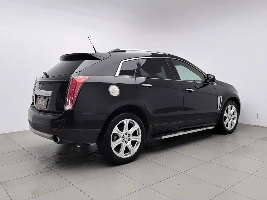 Cadillac SRX 2014 — фото 2