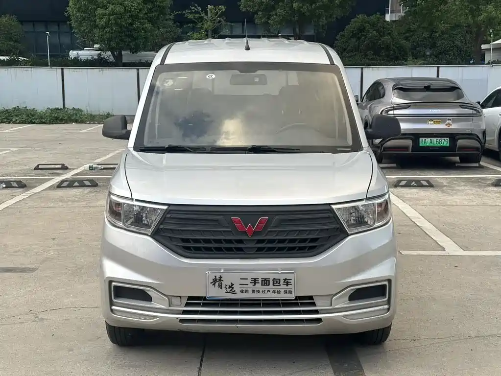 Wuling Hongguang V 2020 — фото 3