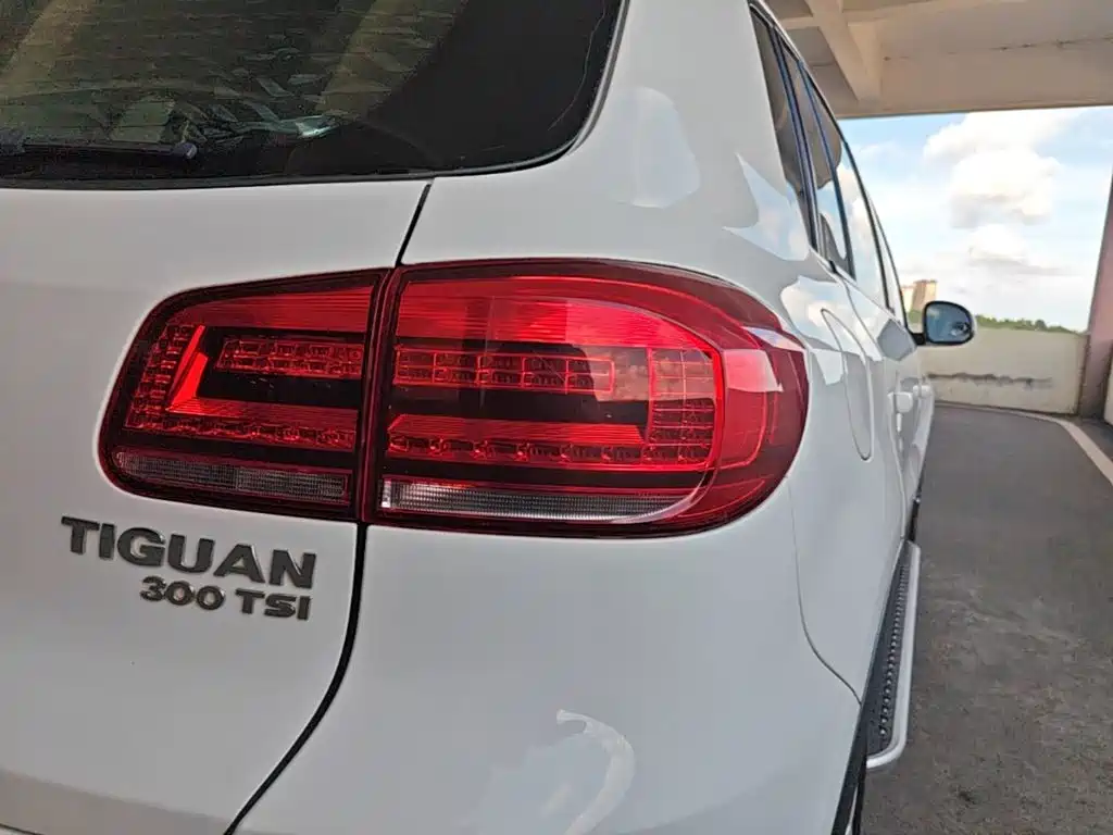Volkswagen Tiguan 2016 — фото 8