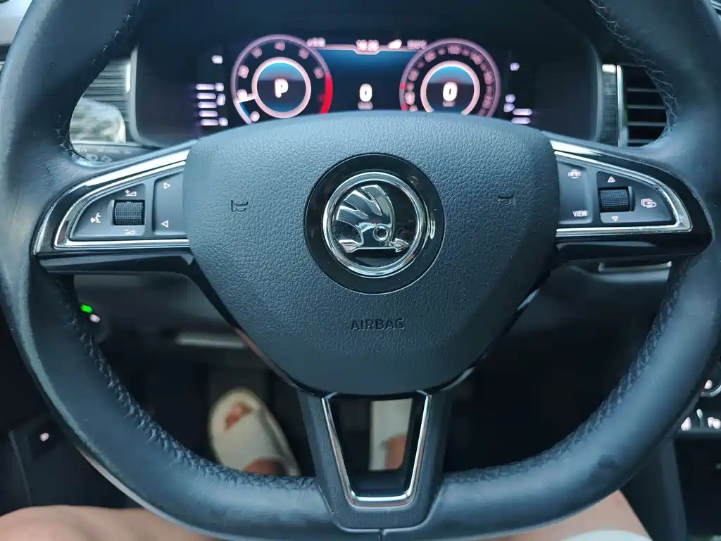 Skoda Kodiak GT 2019 — фото 18