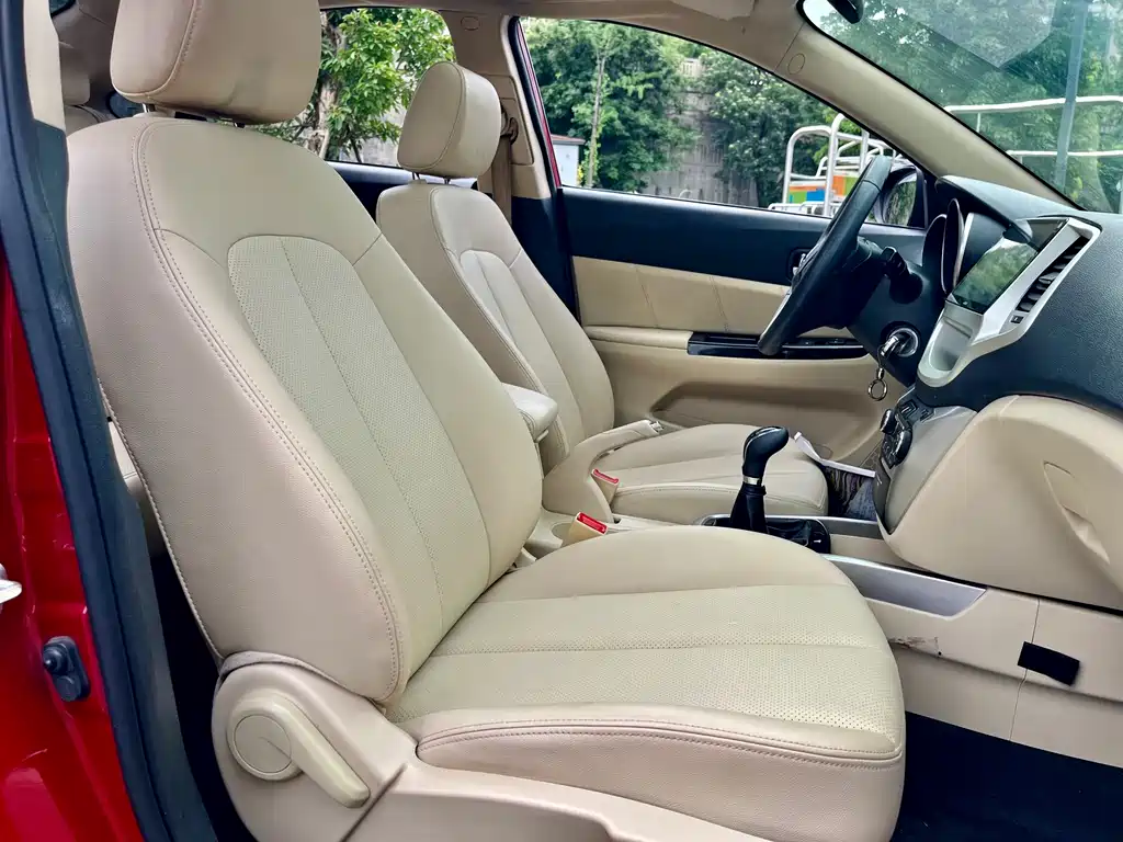 Changan Eado 2016 — фото 27