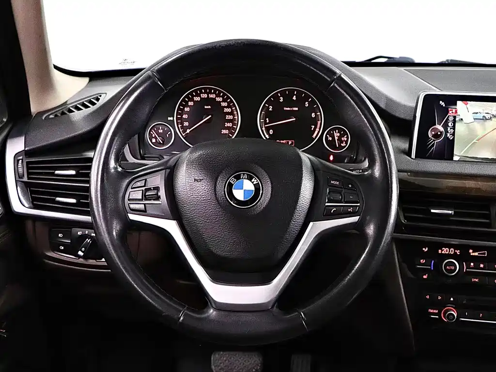 BMW X5 2015 — фото 9