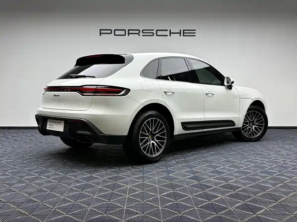 Porsche Macan 2024
