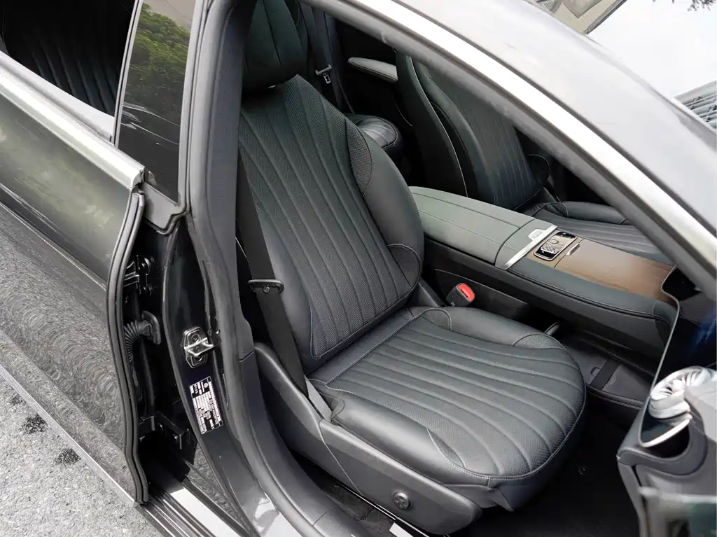 Mercedes-Benz EQS 2023 — фото 12