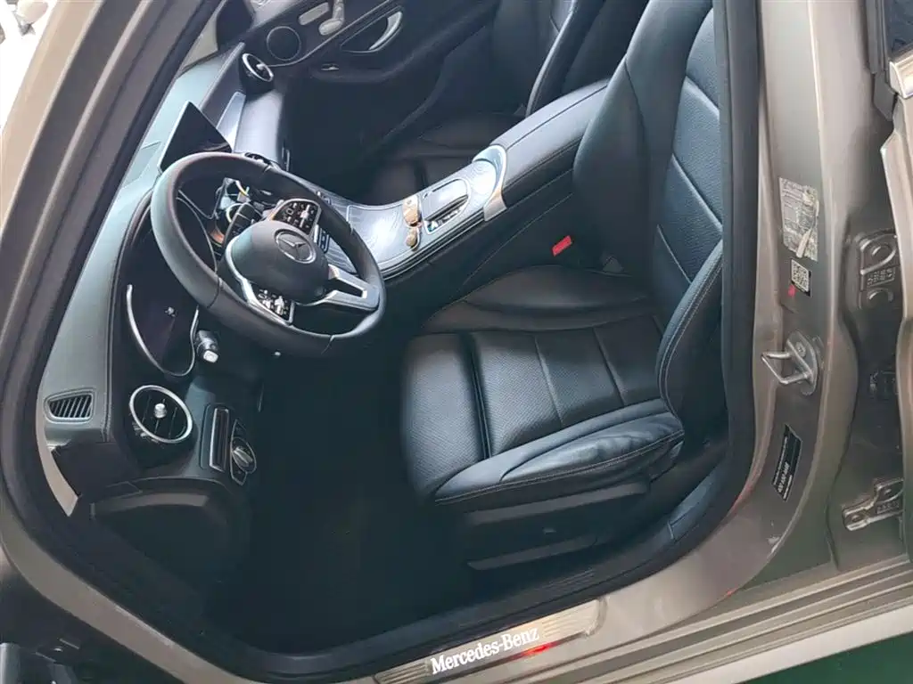 Mercedes-Benz C-Class 2019 — фото 15