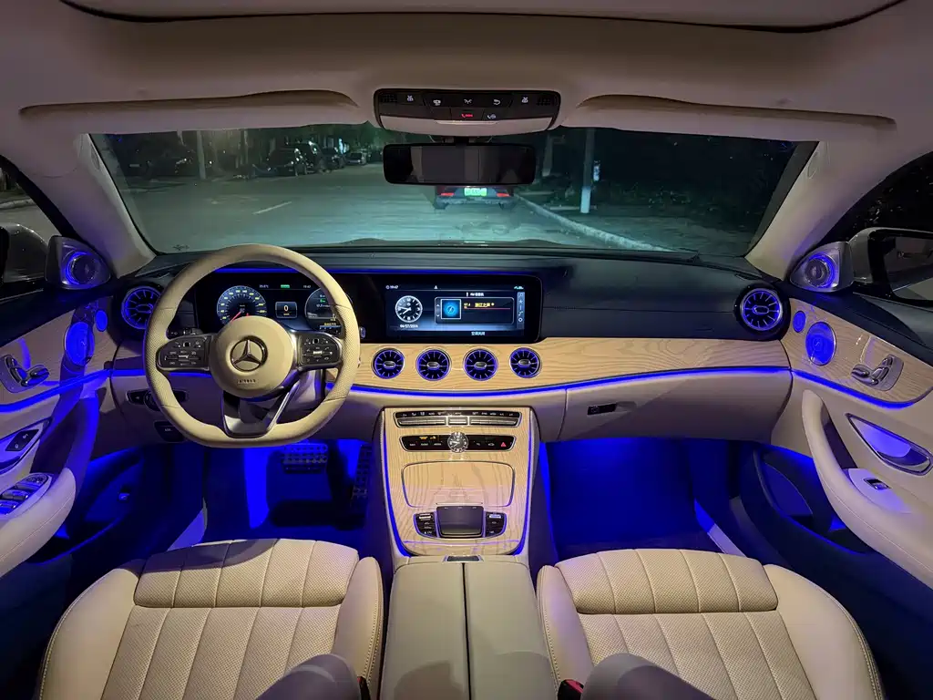 Mercedes-Benz E-Class 2019 — фото 9