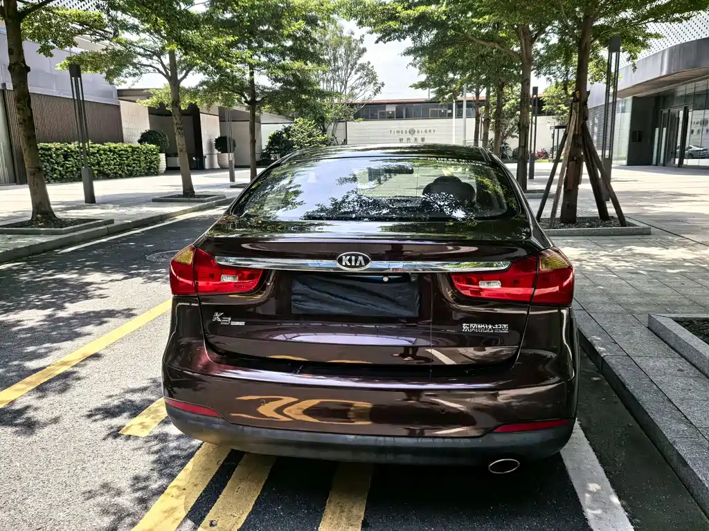 Kia K3 2012