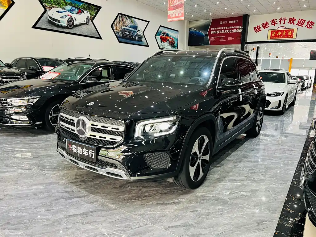 Mercedes-Benz GLB 2022 — фото 1