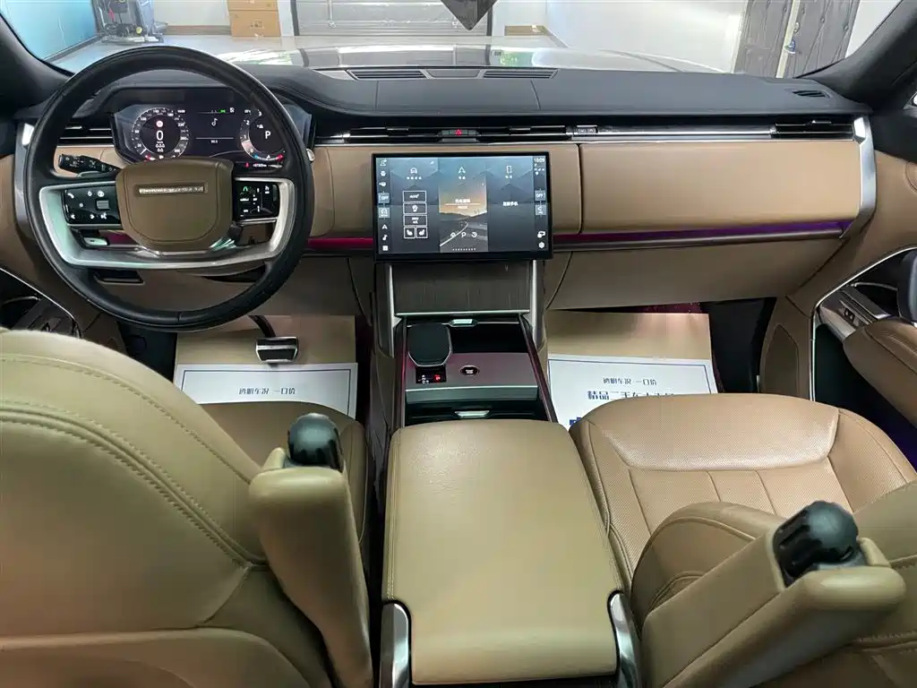 Land Rover Range Rover 2024 — фото 18