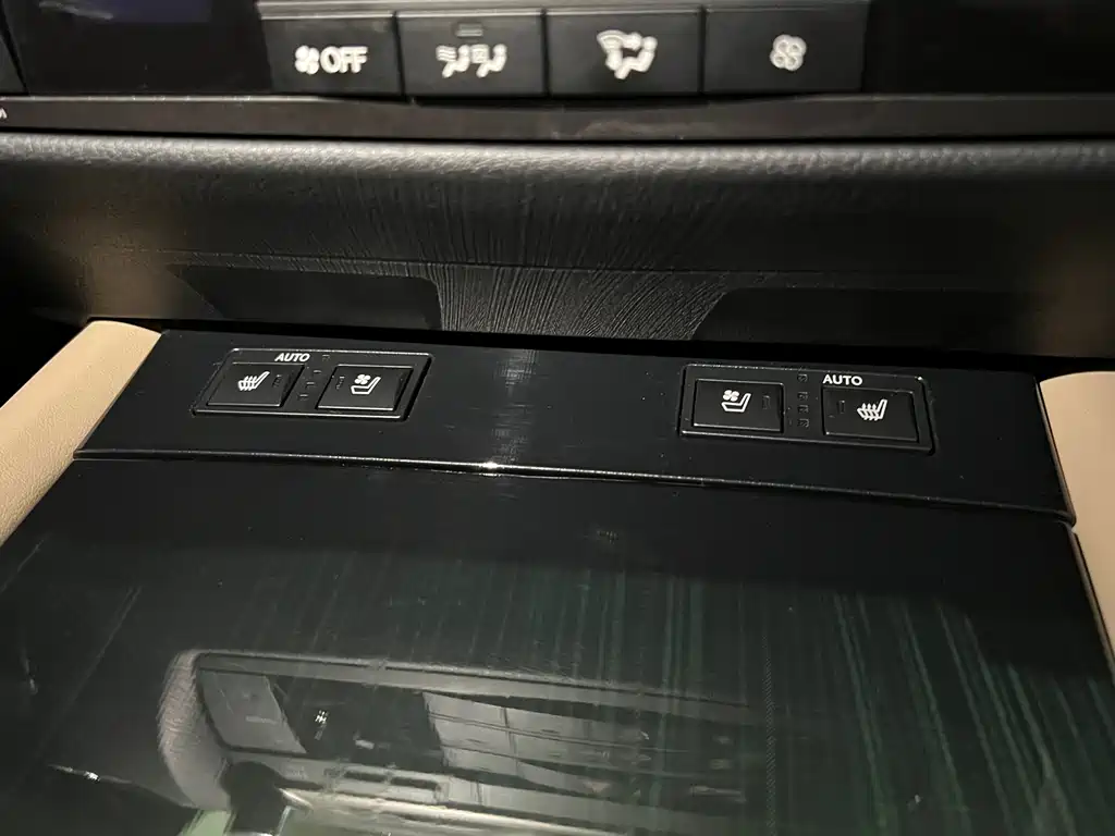 Lexus GS 2017 — фото 10