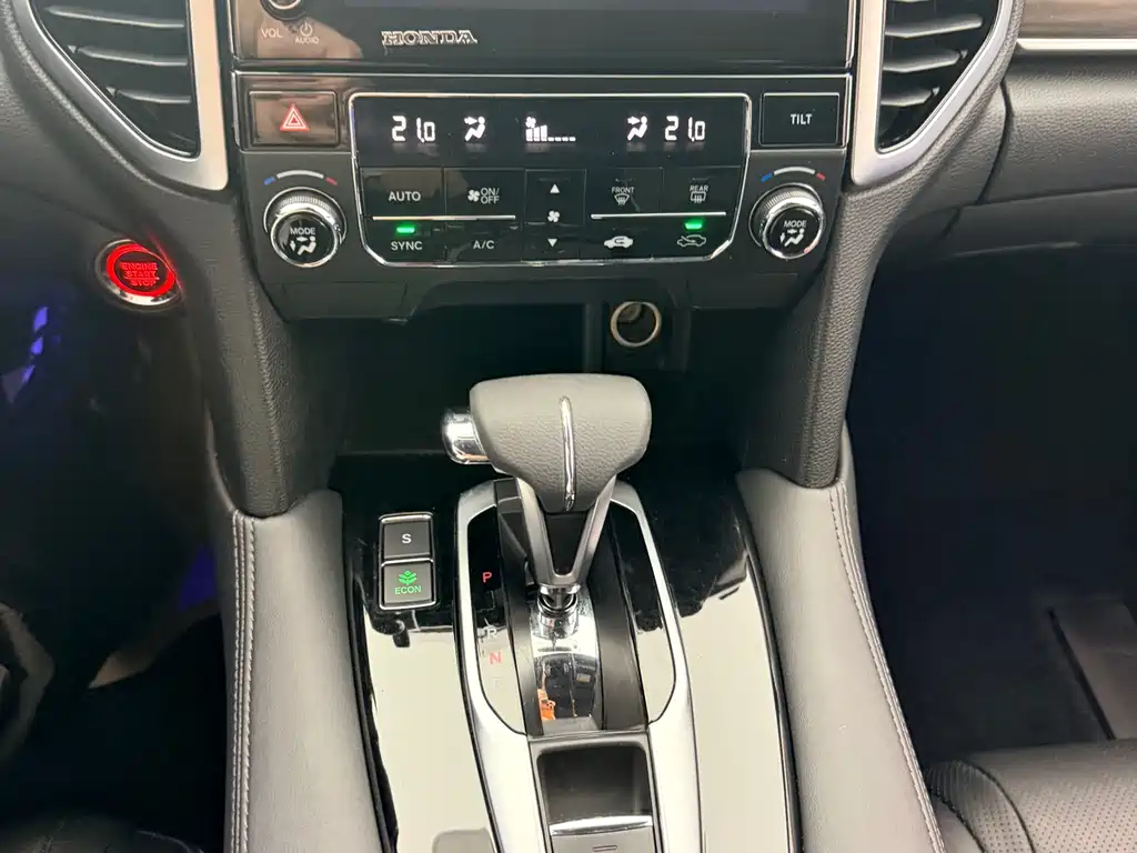 Honda UR-V 2018 — фото 35