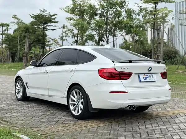 BMW 3 Series GT 2018
