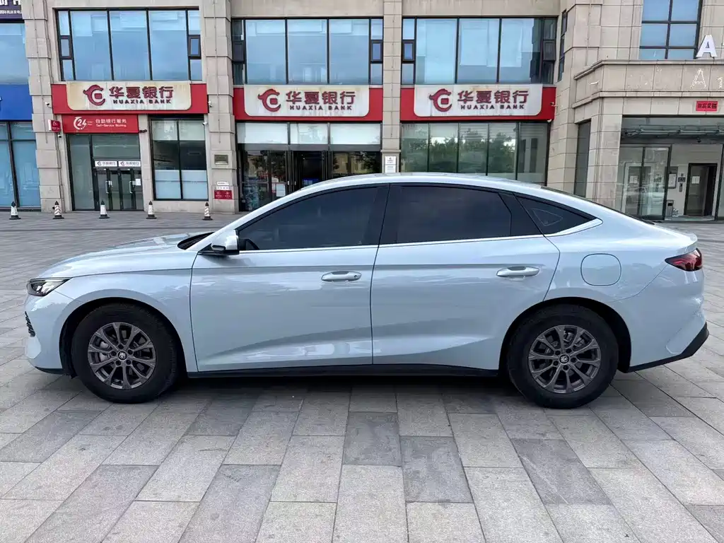 BYD Qin L 2024 — фото 16