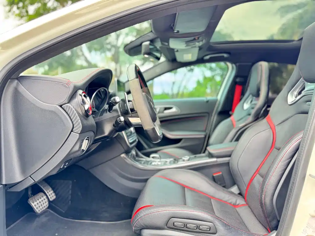 Mercedes-Benz A-Class AMG 2016 — фото 7