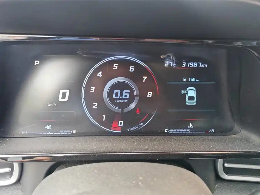 Hyundai Elantra 2023 — фото 14