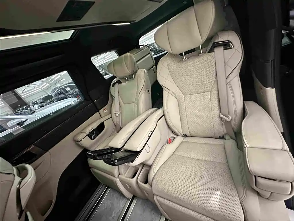 Toyota Alphard 2024 — фото 8