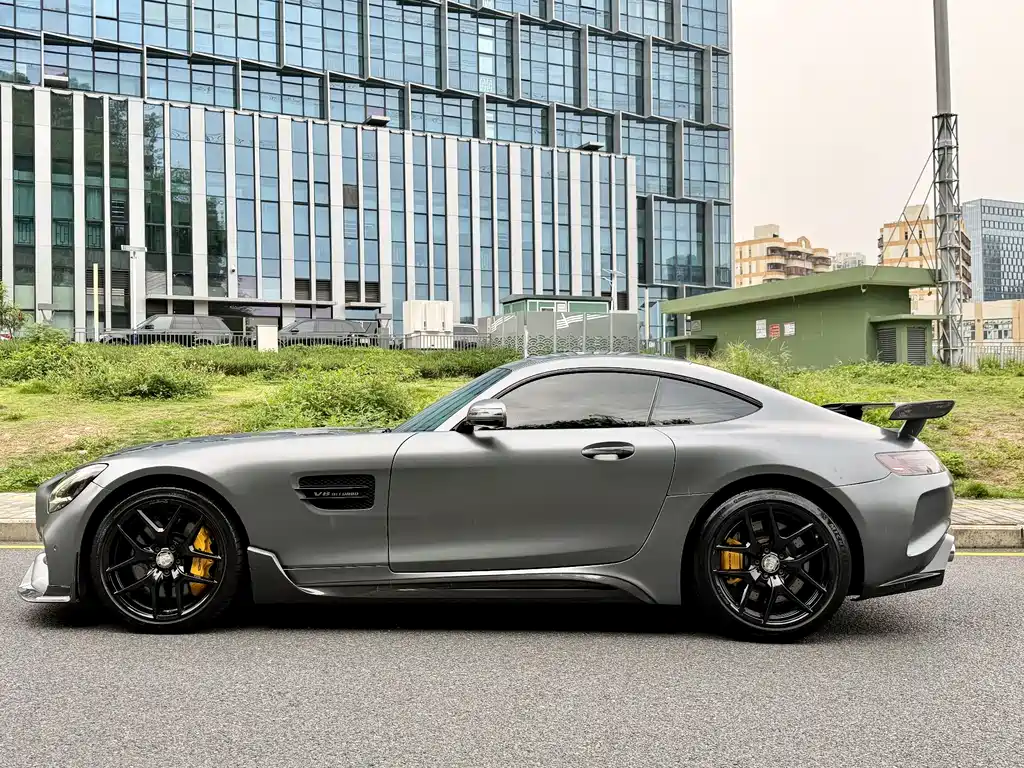 Mercedes-Benz AMG GT 2020 — фото 13