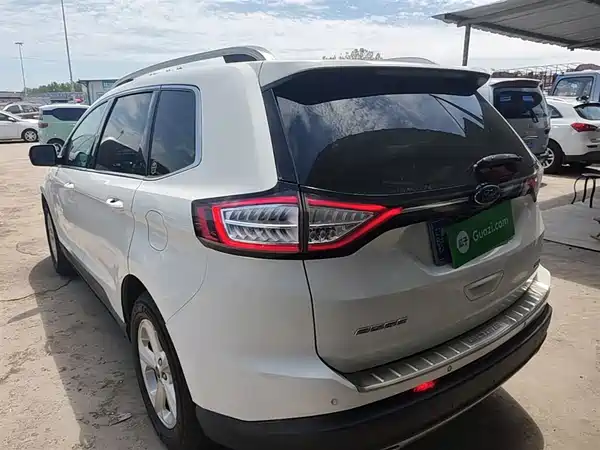 Ford Edge 2015