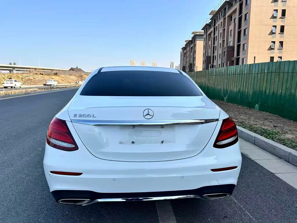 Mercedes-Benz E-Class 2018 — фото 8