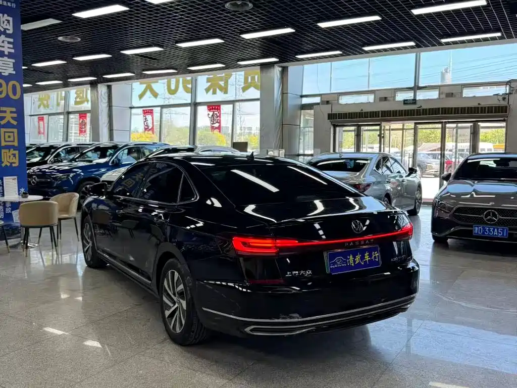Volkswagen Passat New Energy 2023 — фото 9