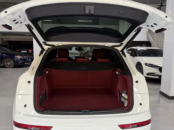 Audi Q5L 2023