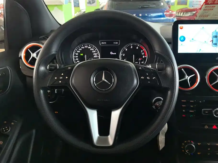 Mercedes-Benz B-Class 2013 — фото 15