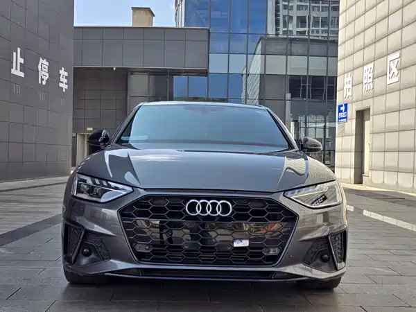 Audi A4L 2023