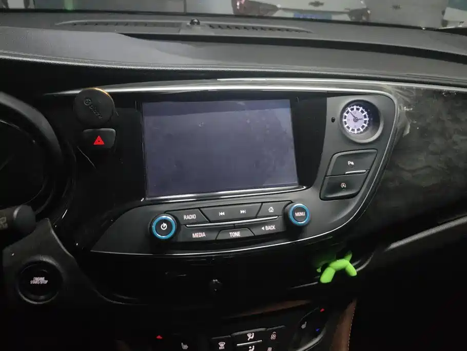 Buick Envision Plus 2015 — фото 13