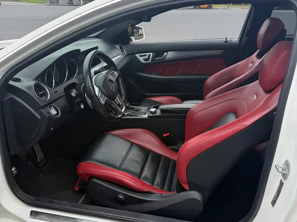 Mercedes-Benz C-Class AMG 2015 — фото 11